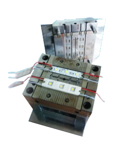 低壓注塑機LED燈注塑模具