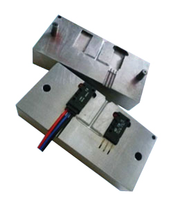 傳感器注塑機模具